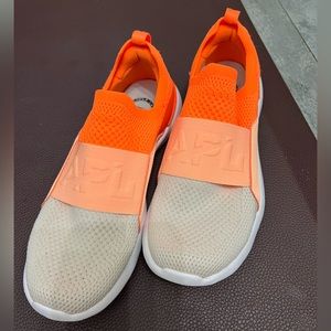 APL Women’s Techloom Bliss, size 6